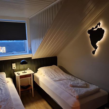 Lava Guesthouse Vestmannaeyjar Esterno foto