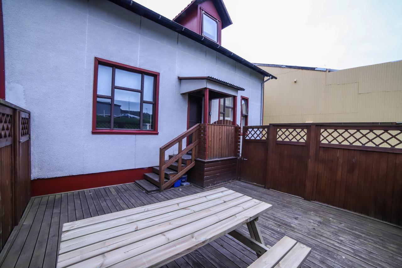 Lava Guesthouse Vestmannaeyjar Esterno foto
